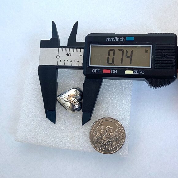 VTG Sterling Silver 925 Etched Hollow Puffy Heart Stud Earrings Heart Jewelry - Picture 16 of 16